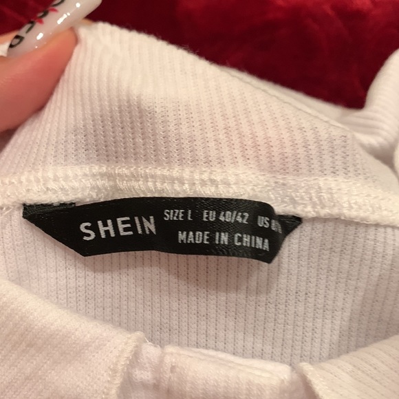 white collar crop top - Picture 2 of 2